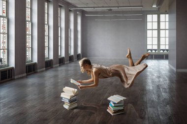 Ne zaman okuma, dış görev alır. Karışık teknik