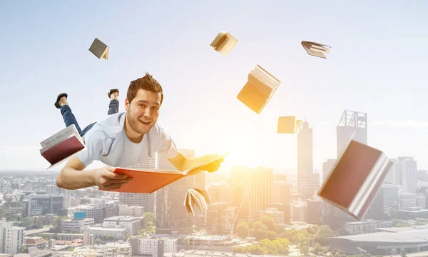 La lectura como autoeducación. Medios mixtos — Foto de Stock