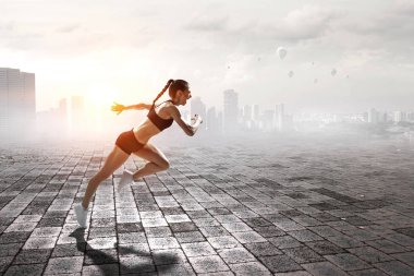 Sporcumuz çalışan yarış. Karışık teknik