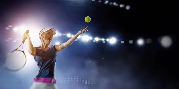 Großer Tennisspieler. Gemischte Medien — Stockfoto