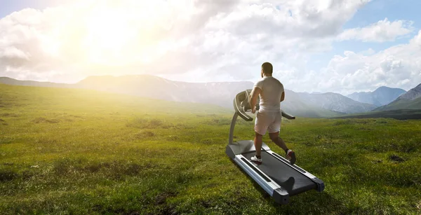 Scegli il tuo percorso per correre. Mezzi misti — Foto Stock