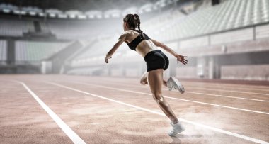 Sporcumuz çalışan yarış. Karışık teknik