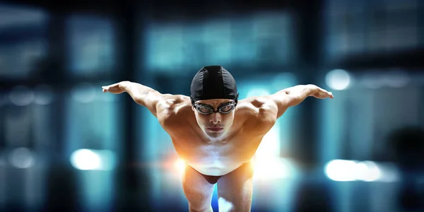 Nuotatore in competizione. Mezzi misti — Foto Stock