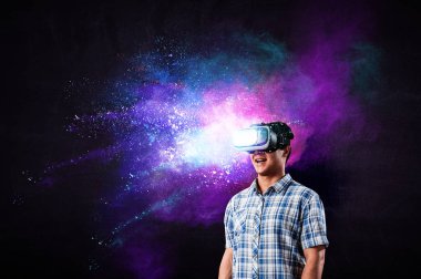 Sanal gerçeklik deneyimi. Geleceğin teknolojileri. Karışık ortam