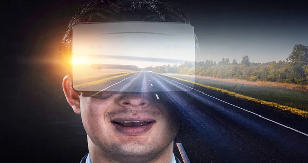 Опыт виртуальной реальности. Технологии будущего. — стоковое фото
