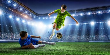 Küçük futbol şampiyonları. Karışık ortam