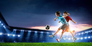 Küçük futbol şampiyonları. Karışık ortam