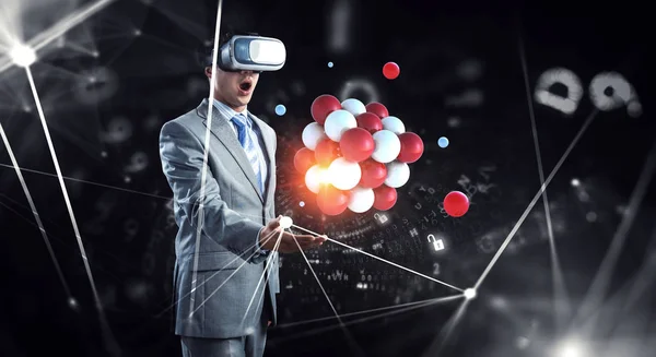 Doświadczenie wirtualnej rzeczywistości. Technologie przyszłości. Media mieszane — Zdjęcie stockowe