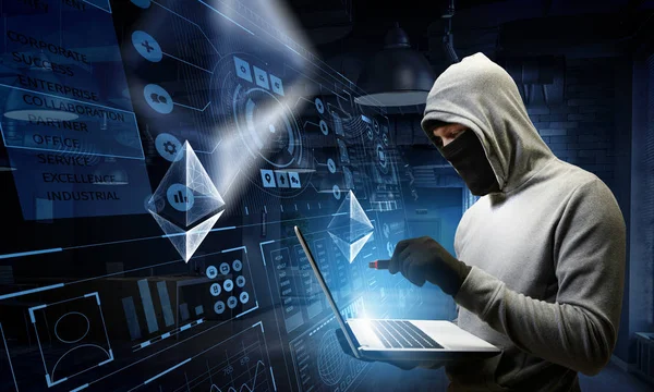 Hacker jacht op crypto valuta — Stockfoto