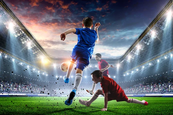 Piccoli campioni di calcio. Mezzi misti — Foto Stock