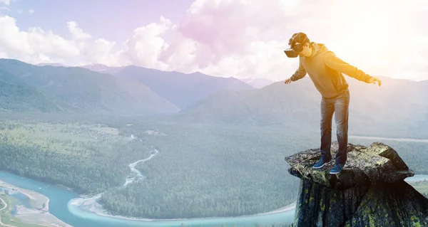 Virtual reality experience, young man in VR glasses — Stock Photo, Image