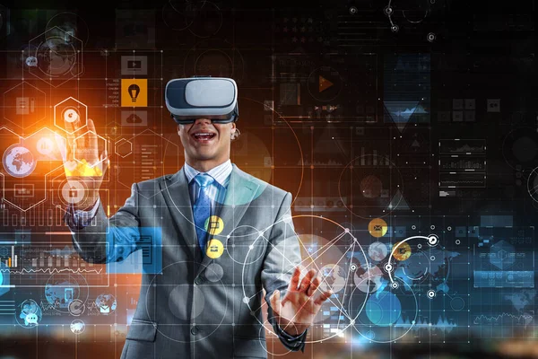 Virtual reality experience. Technologies of the future. Mixed media — Stock Photo, Image