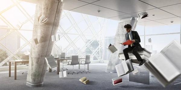 Joven leyendo un libro. Medios mixtos — Foto de Stock