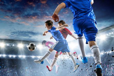 Küçük futbol şampiyonları. Karışık ortam