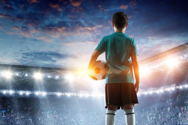 Küçük futbol şampiyonu. Karışık ortam