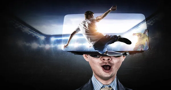 Doświadczenie wirtualnej rzeczywistości i technologie przyszłości. Media mieszane — Zdjęcie stockowe