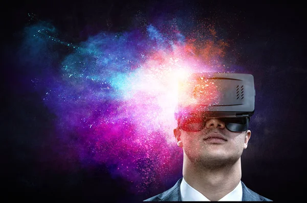 Virtual reality ervaring. Technologieën van de toekomst. Gemengde media — Stockfoto