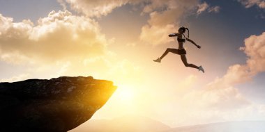 Uçurumdan atlamak, meydan okuma konsepti.