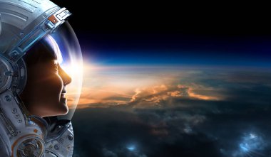 Astronot ve gezegen, uzay kavramında insan.