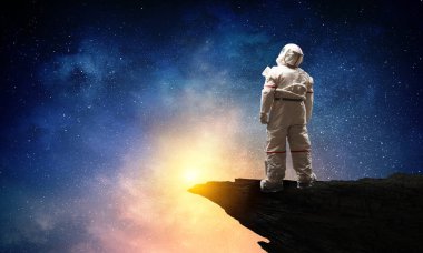 Uzaylı ve Dünya gezegeninin soyut teması