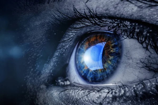 Αφηρημένη έννοια υψηλής τεχνολογίας μάτι — Φωτογραφία Αρχείου