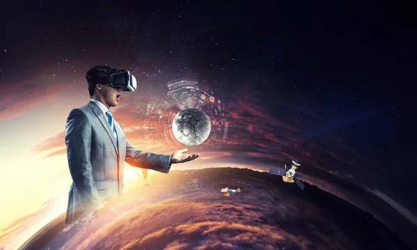 Virtual reality ervaring. Technologieën van de toekomst. — Stockfoto