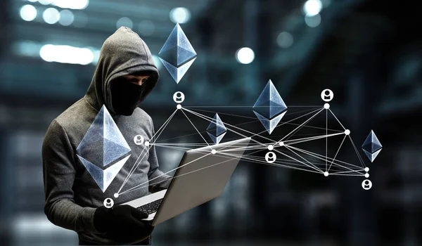 Hacker caza de moneda criptográfica — Foto de Stock