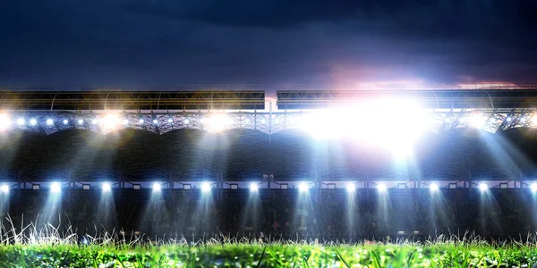 Hele nacht voetbal arena in het licht — Stockfoto