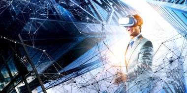 Sanal maskeli işadamı. Karışık ortam