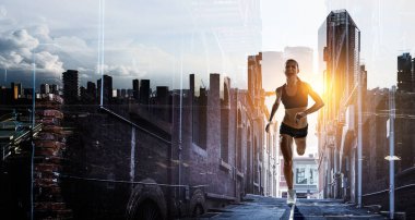 Koşmak sporcumuz yarışı. Karışık teknik