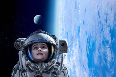 Uzayı keşfediyorum. Karışık ortam