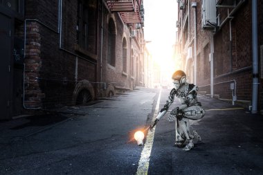 Yaratılış kavramı olarak Cyborg kadın. Karışık ortam