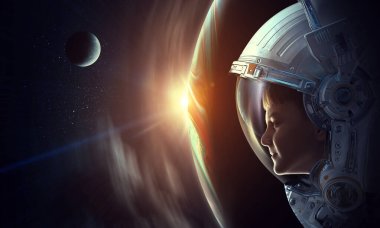 Uzayı keşfediyorum. Karışık ortam