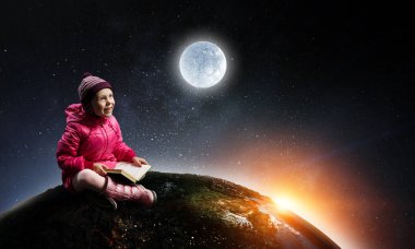 Bir peri masalı okuyorum. Karışık ortam