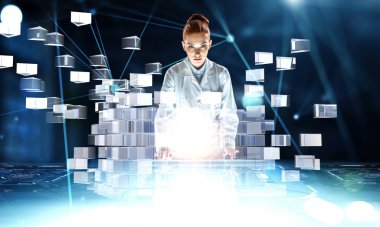 Parlayan küpler. Yenilik ve yaratıcılık kavramı