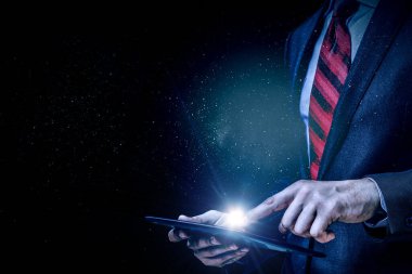 İş ve yenilik kavramı. Karışık ortam