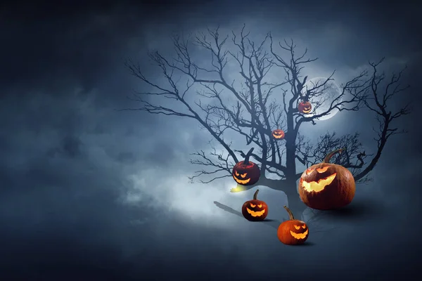 Kísérteties halloween kép. Vegyes média — Stock Fotó