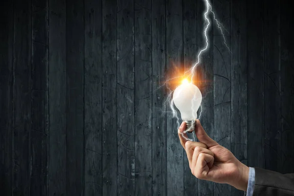 Lampbeeld als symbool van innovatie — Stockfoto