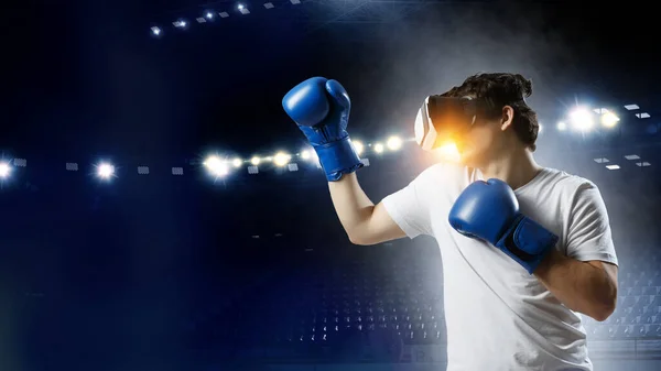 Ung man boxning. . Blandade medier — Stockfoto