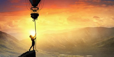 Sıcak hava balonlu çocuk