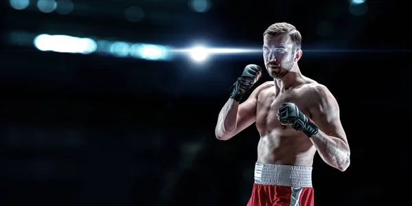 Jovem boxe. .. Meios mistos — Fotografia de Stock