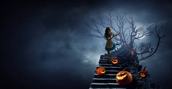 Imagen espeluznante de Halloween. Medios mixtos — Foto de Stock