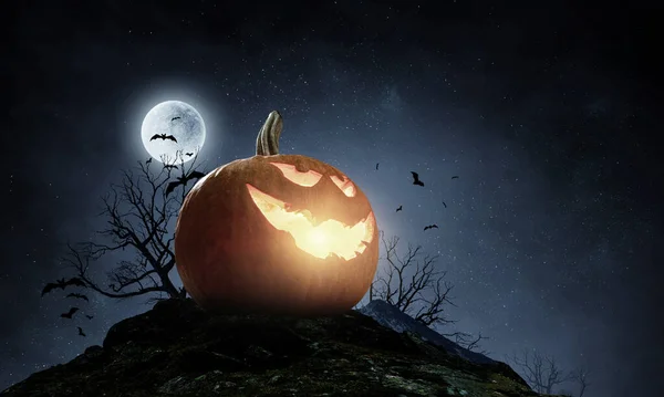 Strašidelný halloween image. Smíšená média — Stock fotografie