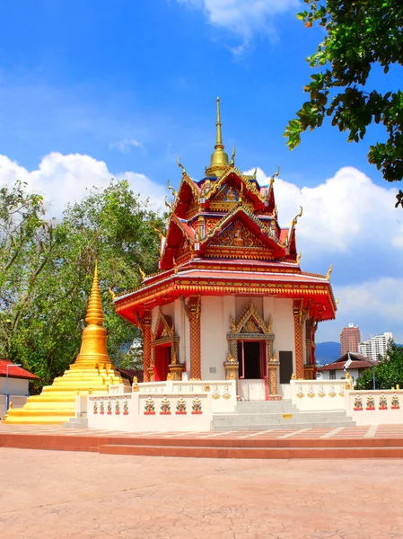 Павильон Пулау Тикус Тайский Буддийский Храм Ват Чаямангкаларам Известная Туристическая — стоковое фото
