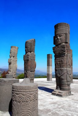 Ünlü Toltec Atlantes - üst Piramit, Quetzalcoatl, Tula de Allende, Hidalgo devlet, Meksika sütunlarda. UNESCO Dünya Miras Listesi