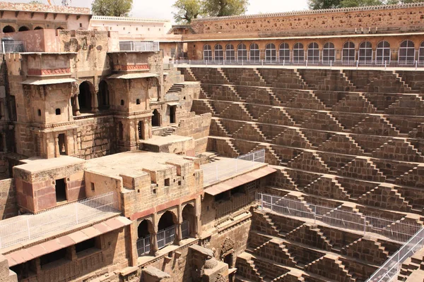 Famoso Monumento Antiguo Chand Baori Stepwell Aldea Abhaneri Rajastán India —  Fotos de Stock