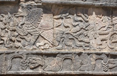 Kartal, kabile reisi ve yılan, Kolomb öncesi Maya uygarlığının, Chichen Itza, Yucatan, Meksika kısma oyma. UNESCO Dünya Miras Listesi