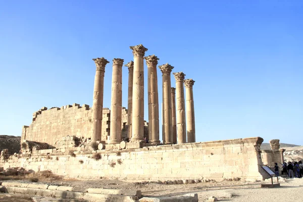 位于杰拉什 杰拉萨 的阿耳特弥斯神庙 古罗马首都和约旦杰拉什省最大的城市 联合国教科文组织世界遗产 — 图库照片