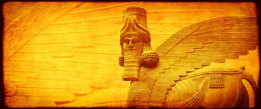 Grunge arka plan kağıt doku ve lamassu - insan başlı kanatlı boğa heykeli, Asur koruyucu Tanrı ile. Metin için yer kopyalayın. Şablonu alay