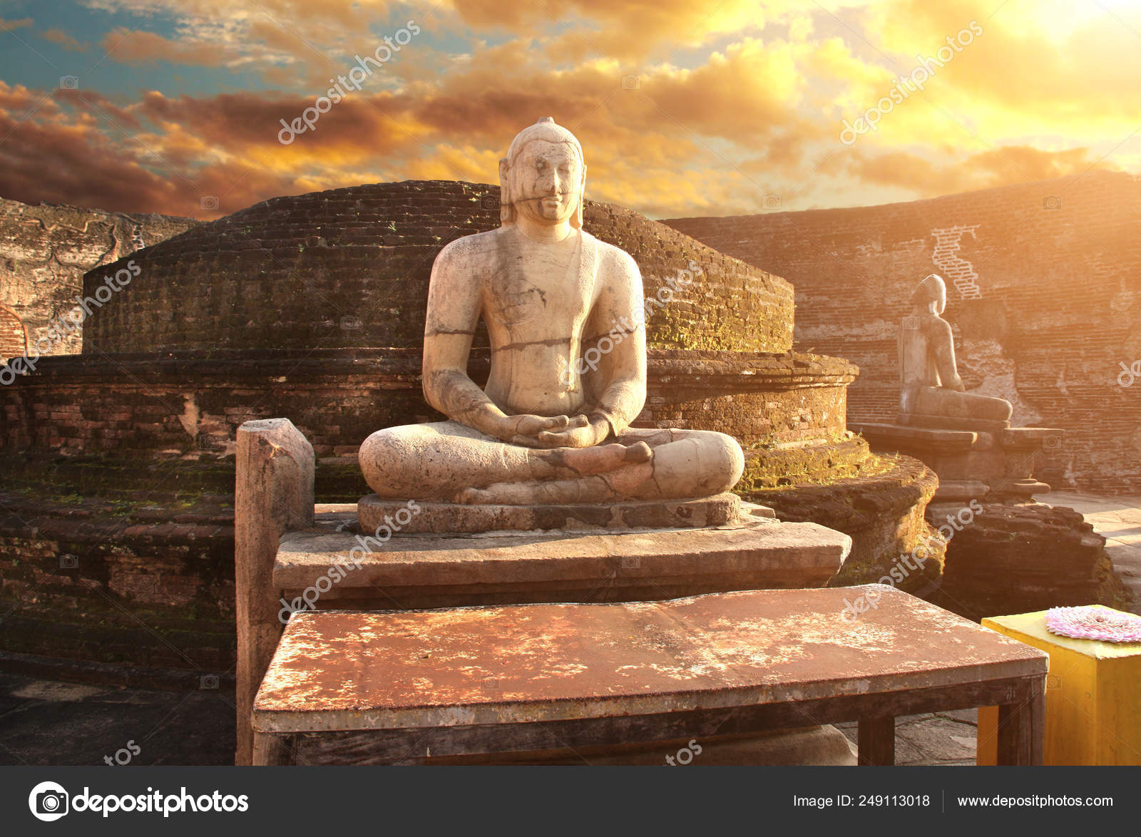 Estatua De Una Meditación Buda Vatadage Polonnaruwa Sri Lanka